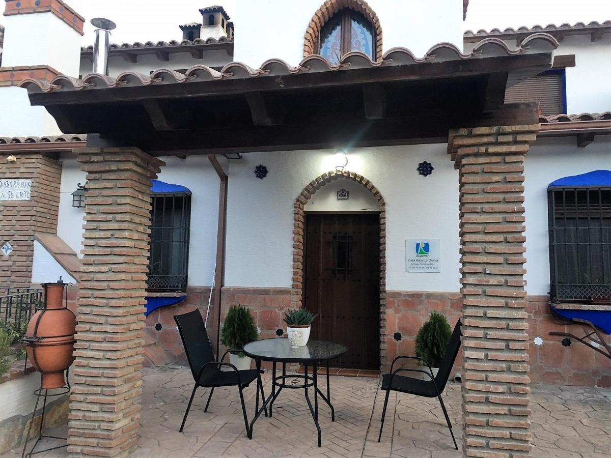 Apartamentos La Granja Hinojares Exterior photo